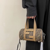 Мини-сумка Fendi в форме боулинга, изготовлена из ткани с узором FF и декором FF