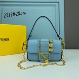 Совместная коллекция Fendi /Versace уже в продаже! Мягкая кожа цвета облаков и н