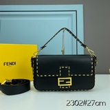 Комплект fendi сумка-батон с заклепками Новейшая сумка-батон среднего размера с 