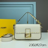 Комплект fendi сумка-батон с заклепками Новейшая сумка-батон среднего размера с 