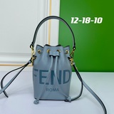 Сумка Mon Tresor в форме ведерка с шнурком и металлическим логотипом Fendi. Два 