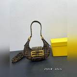 Мини-сумка Fendi Cookie в форме полумесяца, изготовлена из ткани с двойным логот