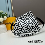 Большая сумка с коробкой Fendi First Midi, капсульная серия двухцветных сумок-кл