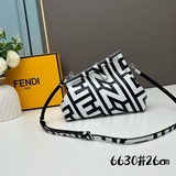Маленькая сумка с коробкой, сумка Fendi First Midi, капсульная серия двухцветных
