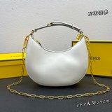Большая сумка FEND praphy с цепочкой и коробкой, отличающаяся формой полумесяца 