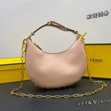 Большая сумка FEND praphy с цепочкой и коробкой, отличающаяся формой полумесяца 