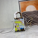 Новая мини-сумка Fendi MM2023 Sunshine из ткани, украшенная узором FF того же цв