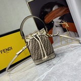 Официальный сайт fendi # Новая сумка mon tresor bag из замши. Продается.