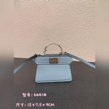 Fendi PeekabooISeeU Micro Кожаная сумка-кошелек из овечьей кожи.