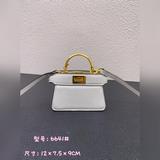 Fendi PeekabooISeeU Micro Кожаная сумка-кошелек из овечьей кожи.
