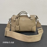 FENDI by the way Бостонская сумка, изготовлена из итальянской кожи, с лаконичным