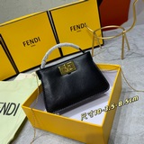 В комплекте с коробкой, подлинный Fendi, новейшая модель Pico Peekaboo, созданна