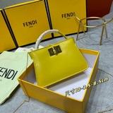 В комплекте с коробкой, подлинный Fendi, новейшая модель Pico Peekaboo, созданна