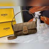 FENDI осенне-зимняя коллекция фланелевых изделий. Классическая и модная сумка-ба