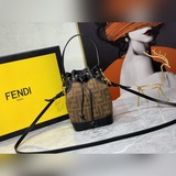 Fendi # Новая сумка Mon Tresor, полностью из фланели, классический узор.