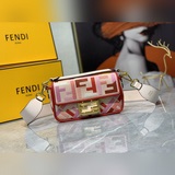 2023 эксклюзивная премьера новой сумки Fendi Baguette： белая вышивка F! Эта сумк