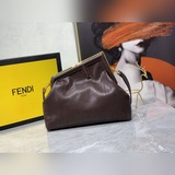 Цепочка 30 Сумка Fendi с застежкой из серии First с буквой F в качестве основног