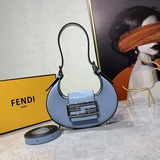 Новая сумка Fendi из рога на раннюю весну 2023 года： подходит для любого времени