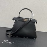 Средняя сумка #Эксклюзивная модель из кожи теленка с очень нежной текстурой, изы