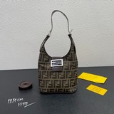 F END1 vintage — эта модель в стиле винтаж отличается более уникальным изогнутым