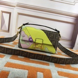 [Отправить] Fendi 2023 ранневесенняя коллекция, культовая сумка Baguette среднег