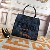 [Отправить] Fendi perkaboo сумка-тоут базовой модели, может использоваться в кач