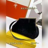 Большая сумка с зажимами из кроличьего меха, также известная как «сумка-облако»,