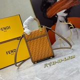 В комплекте с коробкой. Новейшая мини-сумка FENDI с матовым покрытием, эксклюзив