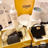 Новая сумка Fendi Pico Peekaboo в форме кошки создана специально для модных и ми