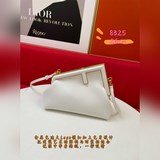 Горячая предпродажа... Новейшая модель Fendi First уже в продаже по всему интерн