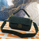 [Отправить] Старый метод плетения багет Багет — самая классическая сумка Fendi, 