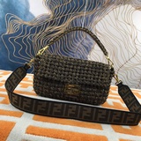 [Отправить] Старый метод плетения багет Багет — самая классическая сумка Fendi, 