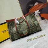 Сумка Peekaboo X-Tote уже в наличии! Летняя коллекция Fendi Vertigo.