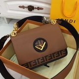 Новая большая сумка Fendi с клапаном, горячая новинка, рекомендуемая на официаль