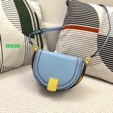 FENDI 2023 весна-лето коллекция сумок-седла. Высококачественная кожа в компактно