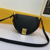 FENDI 2023 весна-лето коллекция сумок-седла. Высококачественная кожа в компактно