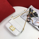 Fendi 2224# Маленькая сумка через плечо из овечьей кожи с клапаном, тиснение F п