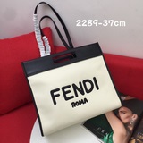 Новая модель FENDI California Sky — как эскиз художника-карикатуриста.