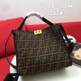 Fendi, новейшая ручная работа из вощеной нити, средний размер, с классическим дв