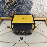 [Улыбка] [Сильный] Fendi мини-сумочка с тремя элементами и геометрическим рисунк