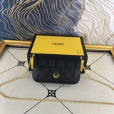 [Улыбка] [Сильный] Fendi мини-сумочка с тремя элементами и геометрическим рисунк