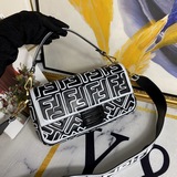 【Оригинальная кожа высокого качества】 Новый товар, отправка fendi California Sky
