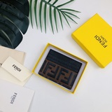 Fendi F8M0269 тиснение F is Fendi карточный чехол с промежуточным отделением и ш