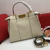 Новая модель FENDI Peekaboo lconlc в современном стиле с аппликациями, изготовле