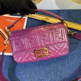 【Оригинальная кожа высокого качества】 Средняя сумка FENDIBAGUETTE с клапаном на 