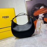 Цепочка 30  Ipraphy FENDI сумка под мышку, отличающаяся формой полумесяца, с кла