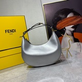 Цепочка 30  Ipraphy FENDI сумка под мышку, отличающаяся формой полумесяца, с кла