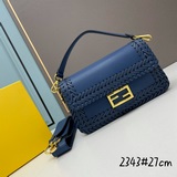 В комплекте с коробкой, новая модель Fendi ранней весны, знаменитая сумка Baguet