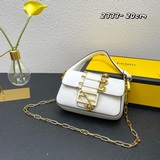 Совместная коллекция Fendi /Versace уже в продаже! Кожа облачного цвета, мягкая 