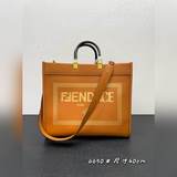 Большой размер. Тотальная сумка из совместной коллекции FéI X Versace! Дизайн со